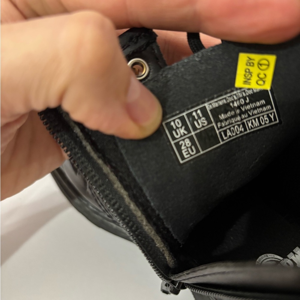 Dr Martens size 11 - Picture 8 of 8